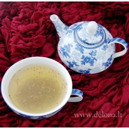 Stiprinanti arbata su chia sėklomis